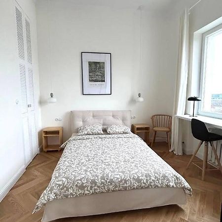 Old Town Residence , Wi-Fi , 2-Beds , Aesthetics - By Hik Apartments Varşova Dış mekan fotoğraf